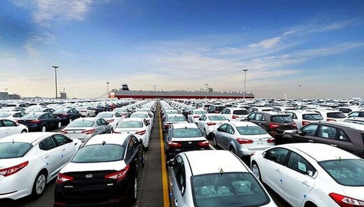 نخستین محموله از خودروهای وارداتی به تهران رسید