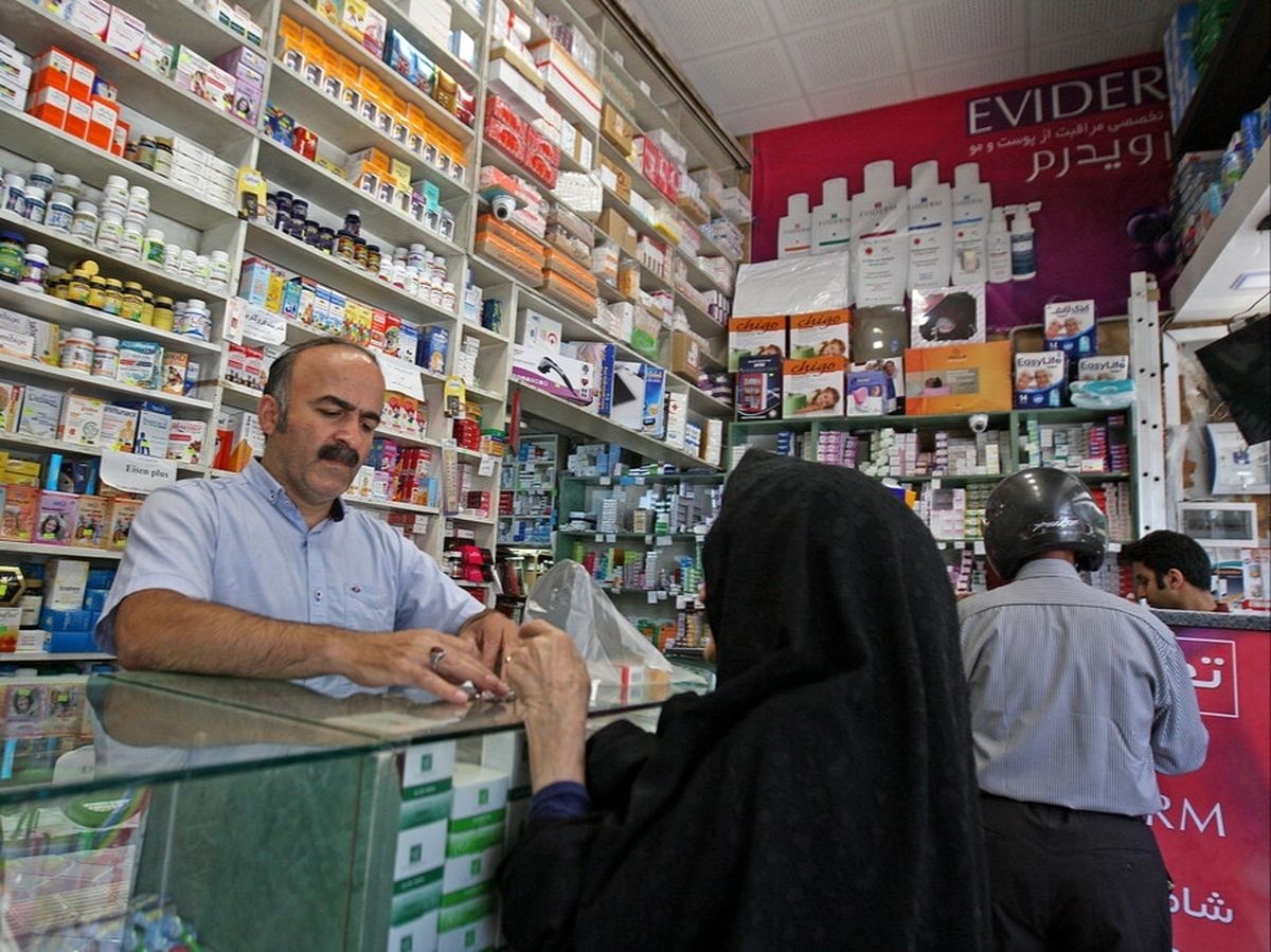 نایب رئیس انجمن داروسازان: داروخانه‌ها وضعیت اقتصادی بدی پیدا کرده‌اند