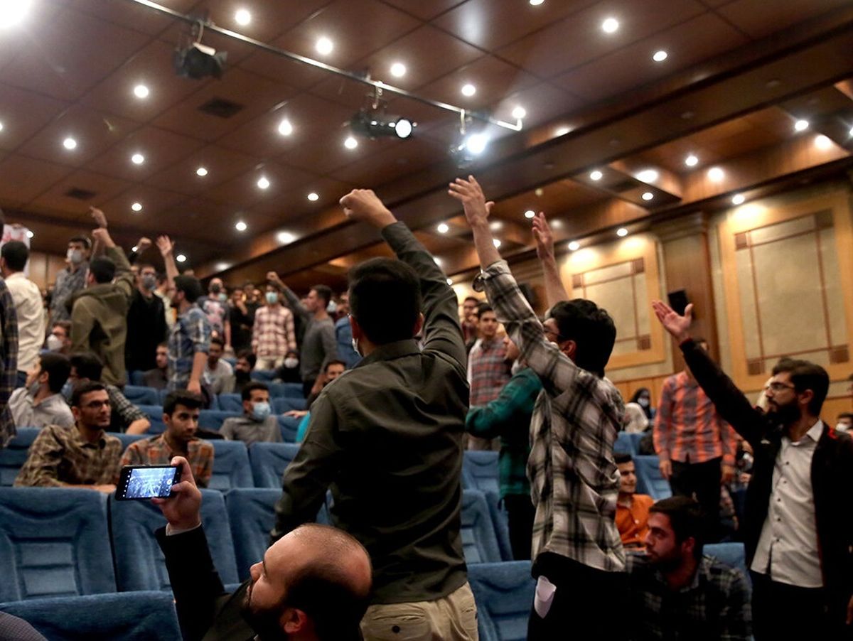 دانشگاه خواجه نصیر: ۱۵ دانشجو به مدت ۲ هفته ممنوع الورود شدند 